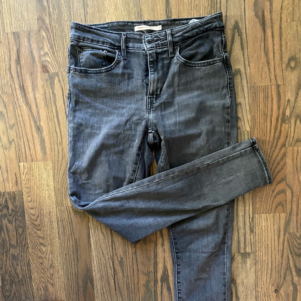 Levi’s 721 High Rise Skinny Jeans